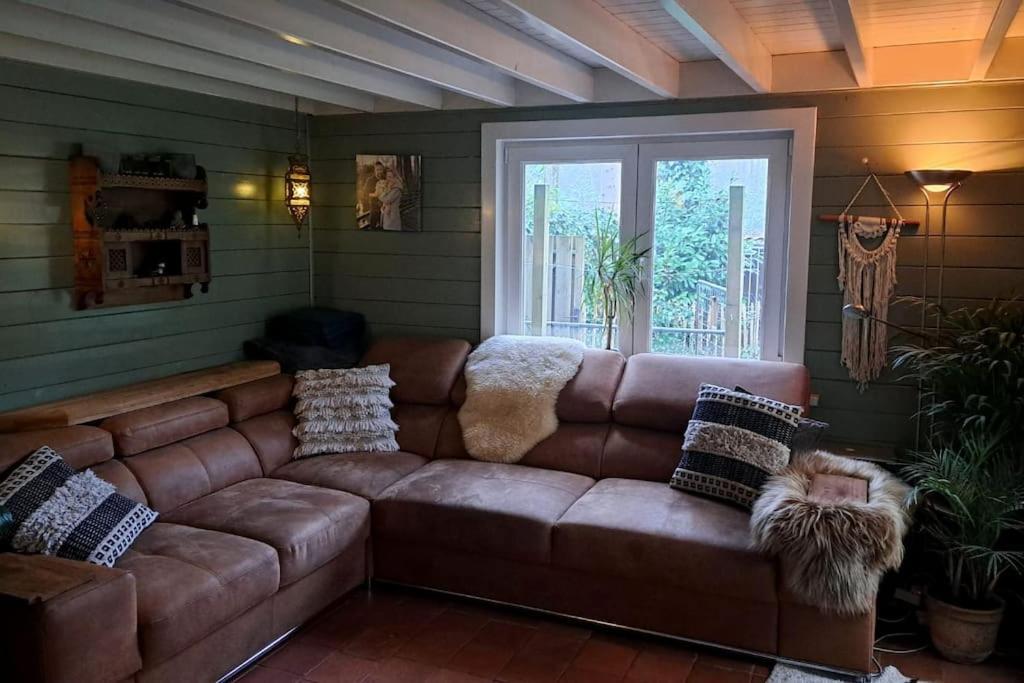 Comfortable Chalet In A Unique Location In Forest Essen Luaran gambar